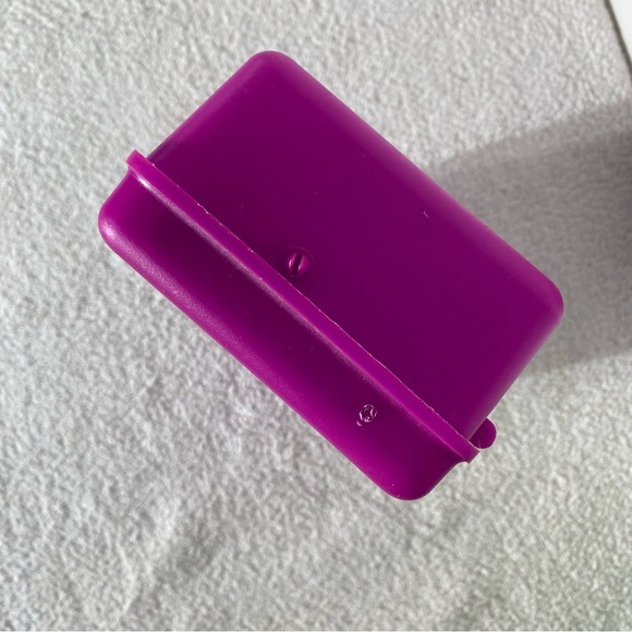 Vintage Caboodles Small Pink Hard Plastic Makeup Kit Organizer - Picture 11 of 12